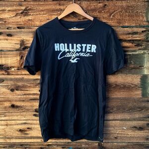 HOLLISTER | Black Graphic T-Shirt for Men L